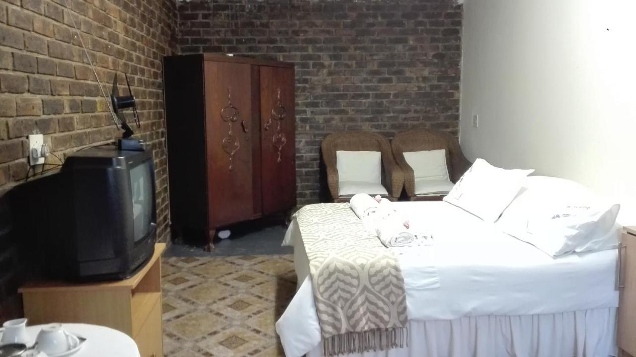 Hamba Kancane Ma-Africa Guest House Graskop Exterior photo