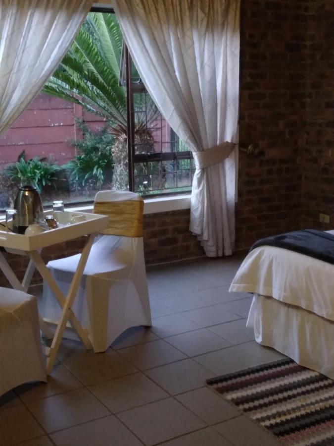 Hamba Kancane Ma-Africa Guest House Graskop Exterior photo